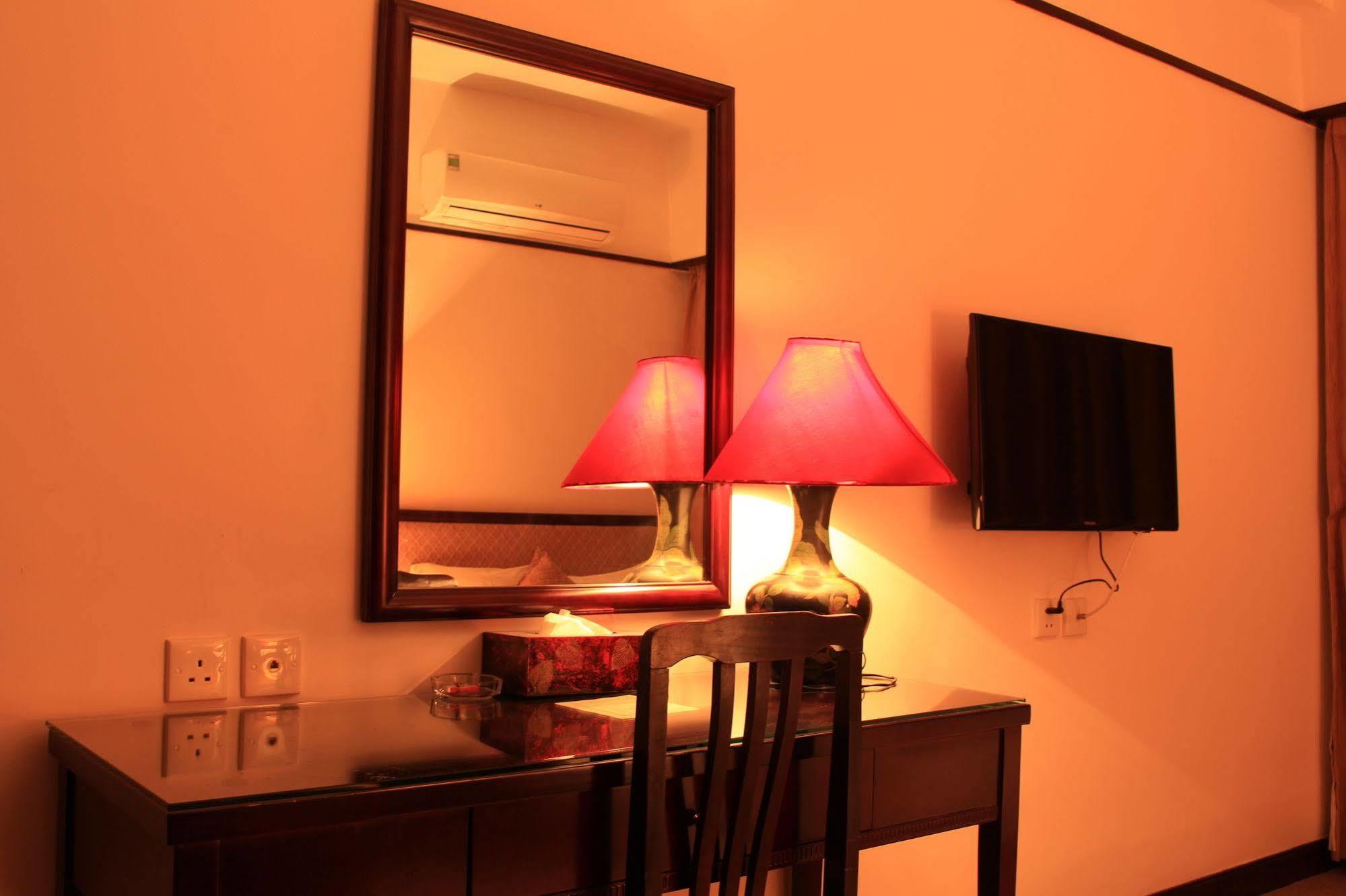 Capital Garden Hotel Ханой Екстер'єр фото